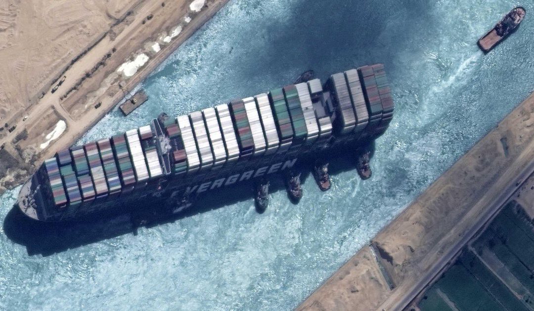 Eigenaar blokkeerschip Suezkanaal doet nieuw compensatiebod