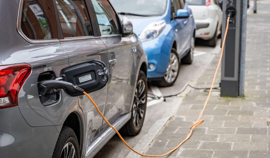 Brussel wil elektrisch rijden stimuleren door heffingen