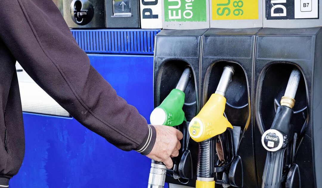 Benzineprijs bereikt nieuw record: liter Euro95 was nog nooit zo duur