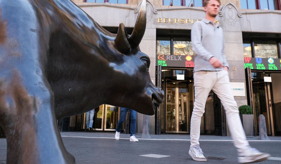 Beursblog: Wall Street pakt kleine winsten op weg naar Fed-besluit; Pfizer in trek